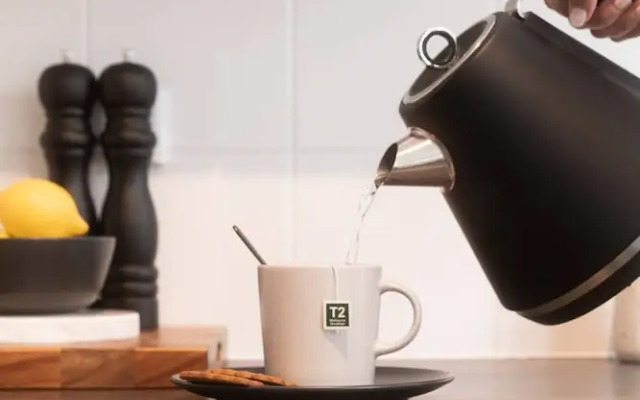 Stylish 1 Bedroom Apartment Near Beach