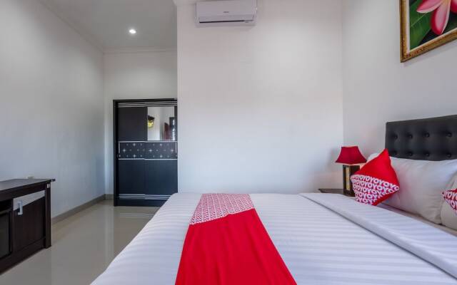 OYO 929 Uluwatu Suites