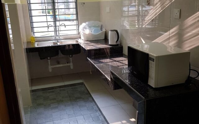 24A Home Stay Near Bukit Bintang