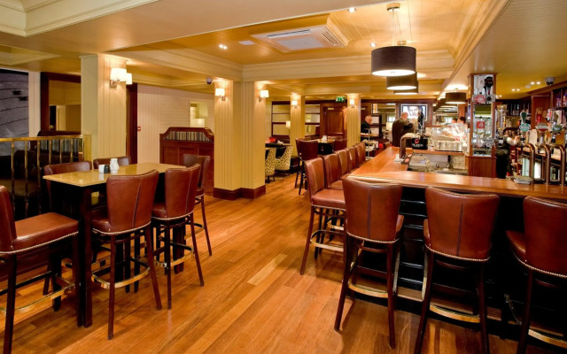 Lawlors Hotel