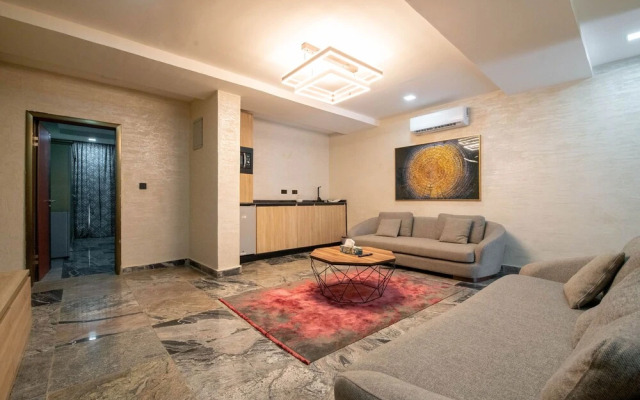 Yanna Apartments By Khaliques