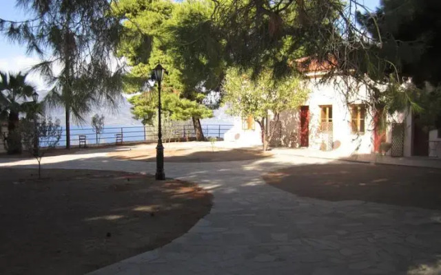 Arsinoi Guesthouse