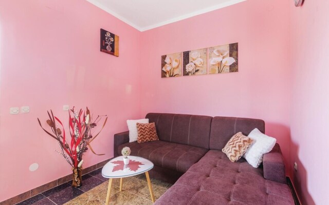 Stunning Home in Liznjan With Wifi and 1 Bedrooms