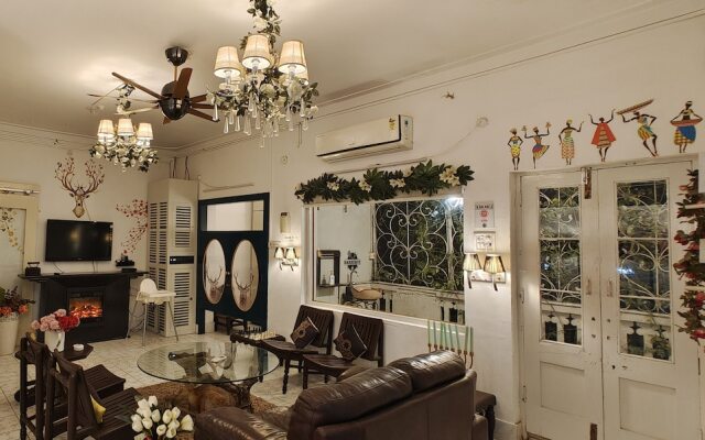 Kakaku The Guest House