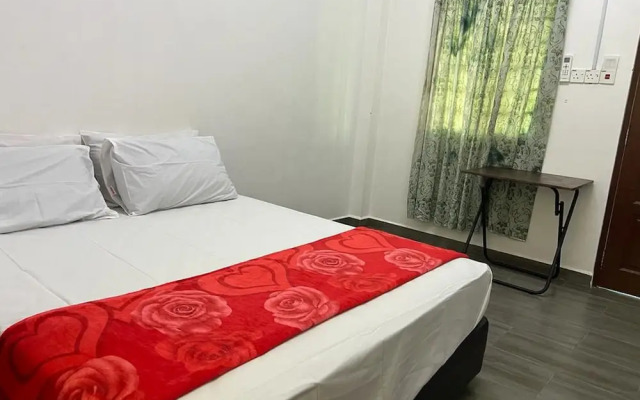 OYO 90786 Motel Merak