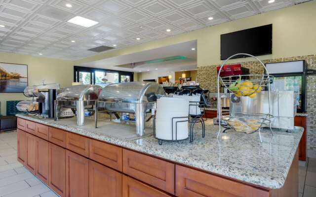 Best Western Plus South Coast Inn