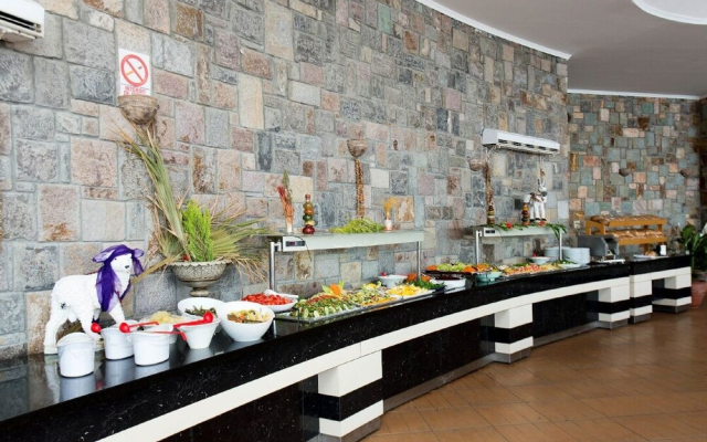 Palmet Middle Town Beach Hotel