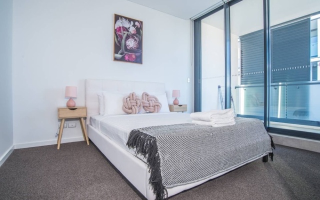 Lively 2bed1bath Mascot APT – Guest Rooms – Sydney