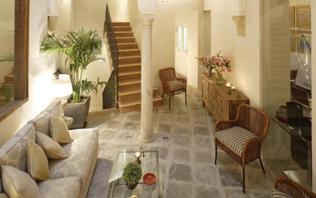 Hotel Boutique Corral del Rey by ALUZ Collection