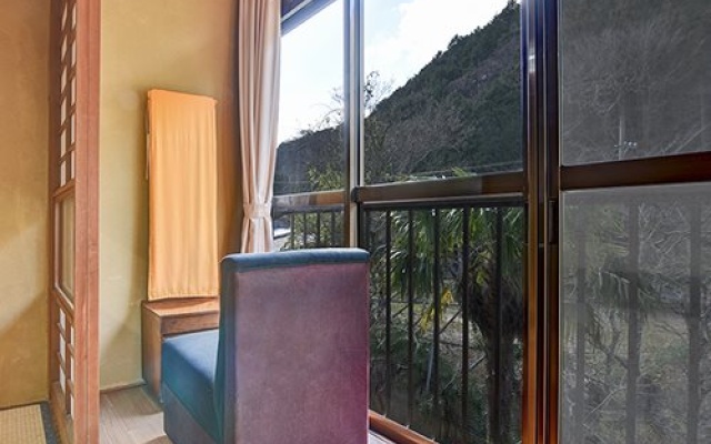 Yuba Onsen Ryokan – Balcony – Oda