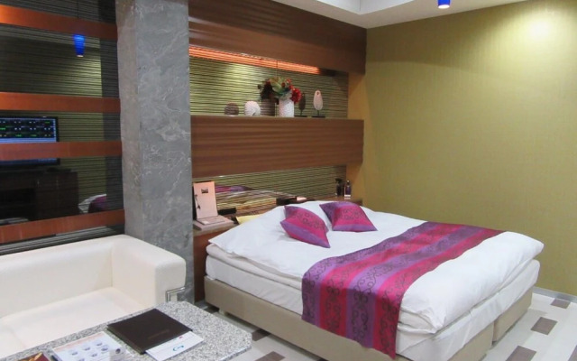 HOTEL S-CUBE - Adults Only