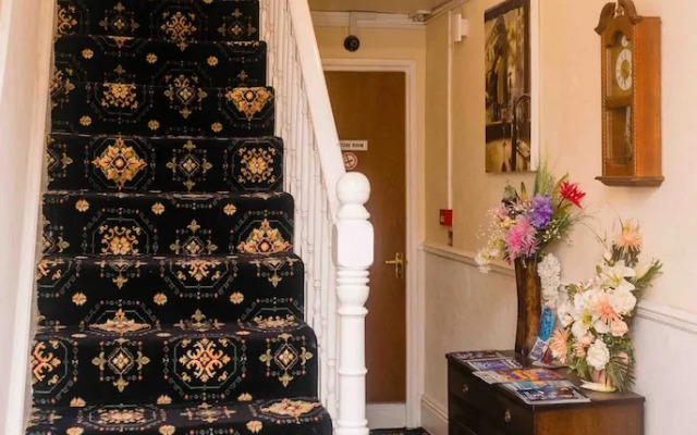 The Chadwick Holiday Flats
