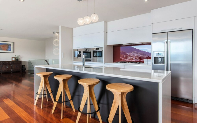 Catalina’s Luxury Apartment 5