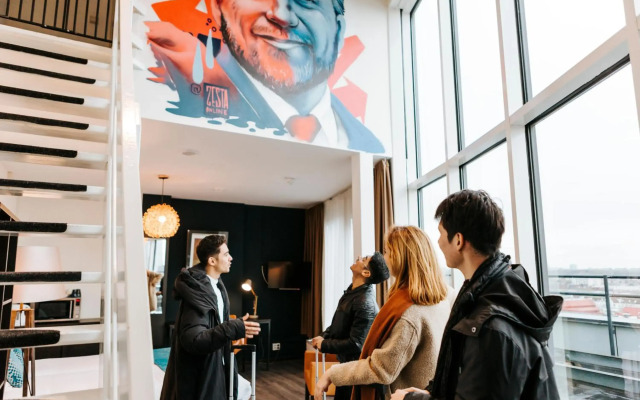The Hague Teleport Hotel