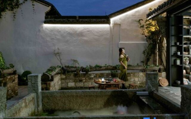 Jiande Lanqing Shiguang B&B