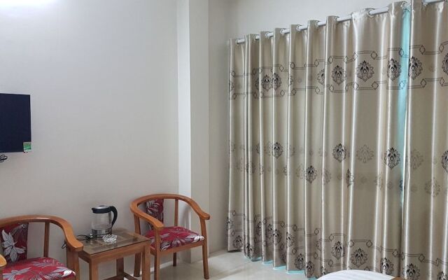 OYO 756 Love Hotel