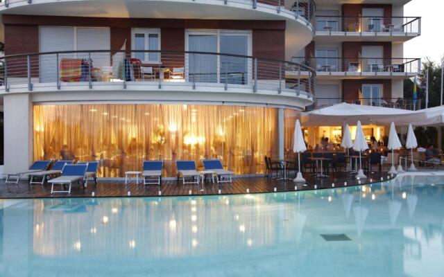 Jesolopalace Hotel & Aparthotel