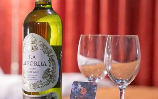 Shourin Hotel Cheonan by Aank