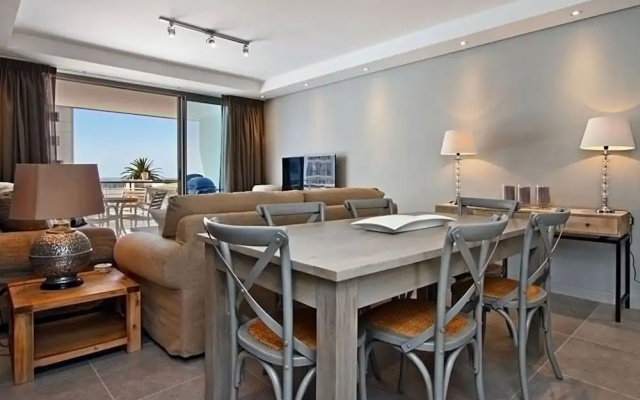 Comfort Meets the Coast at Fairmont 201