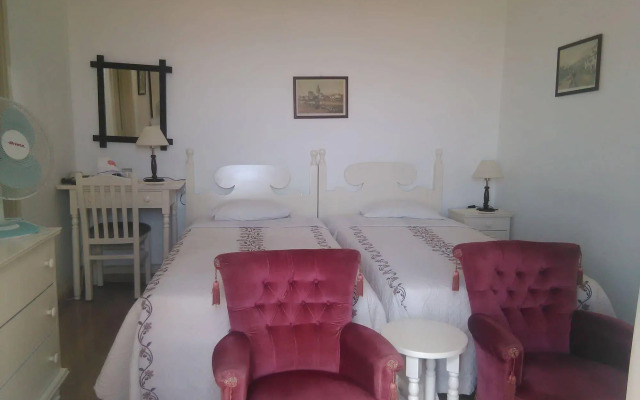 Pensão Residencial Vila Teresinha