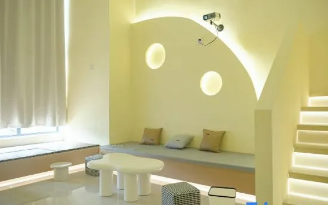 Zaihezhizhou Loft Apartment  (Hexia Ancient Town)