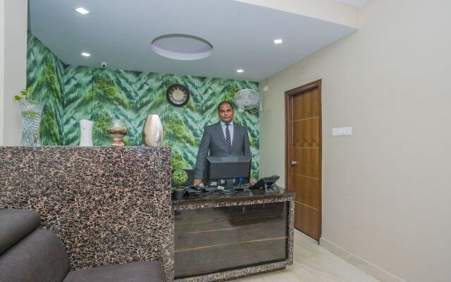 OYO 26963 Hotel Crystal Grandeur