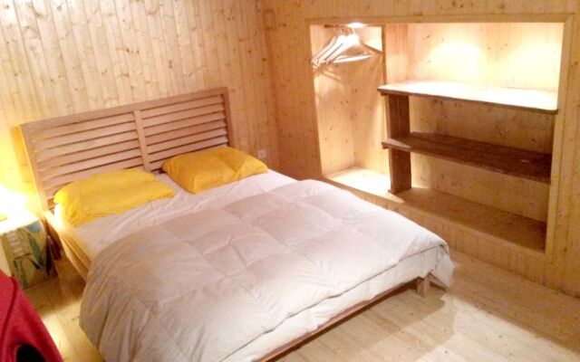 Chalet With 2 Bedrooms in Boutx, With Wonderful Mountain View, Furnished Terrace and Wifi
