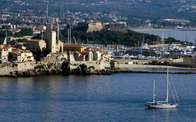 Appart City Antibes
