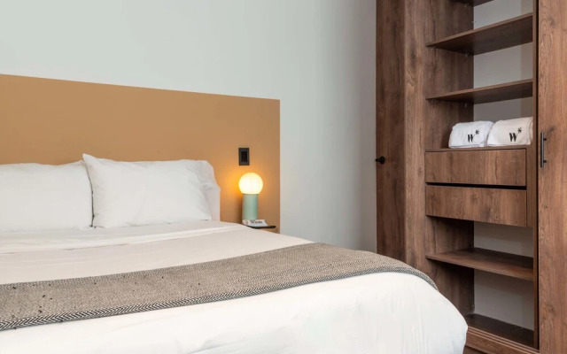 w Stunning 3BR With Terrace in Laureles