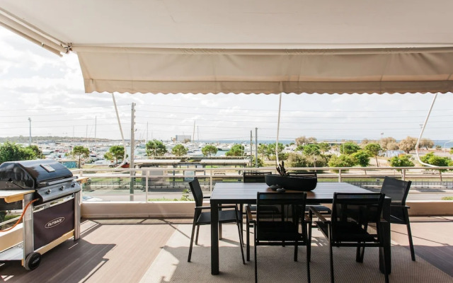 2 Level Beachfront Luxury Apt. by the Olon