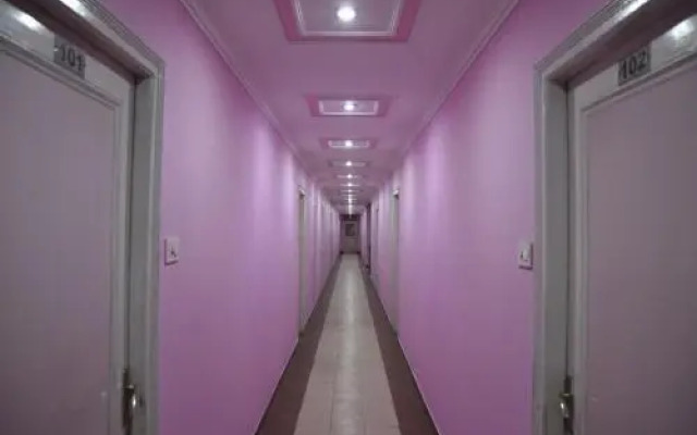 OYO 10752 Hotel Sitara International