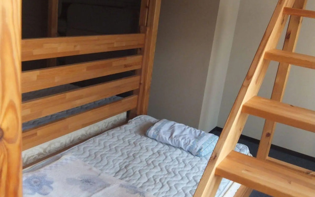 Hidamarinoyu Flop House - Hostel