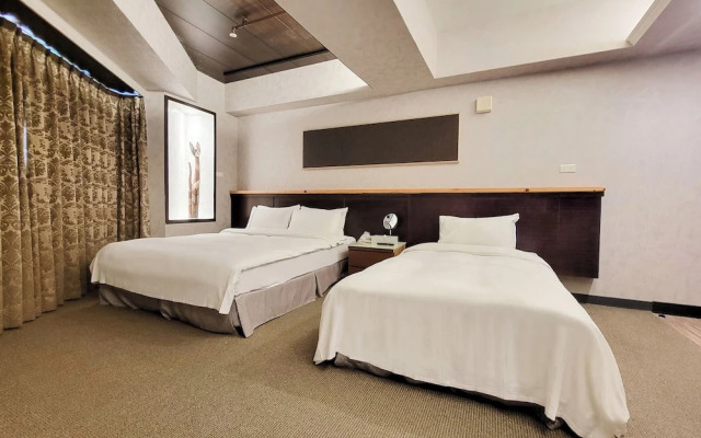 CHECK inn Express Taichung Feng Chia