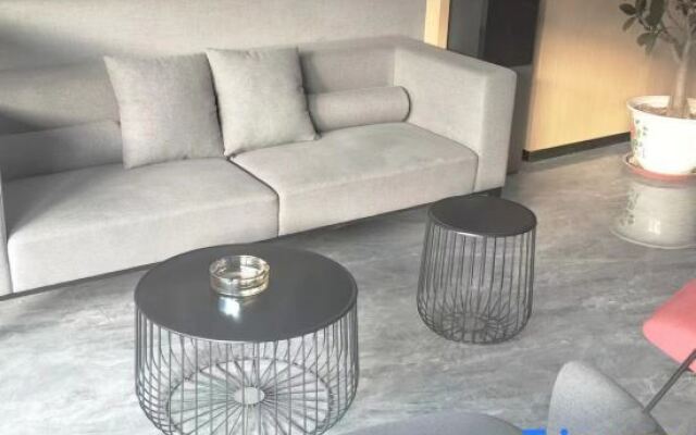 Shankee Hotel (Xinxiang Huixian Baligou Tourist Center)