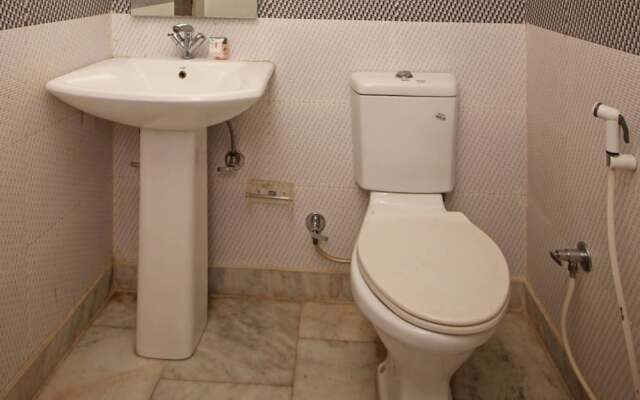 OYO 3202 Hotel Gayatri Residency