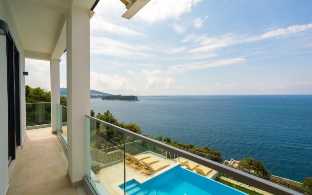 Hedera Estate, Villa Hedera VI