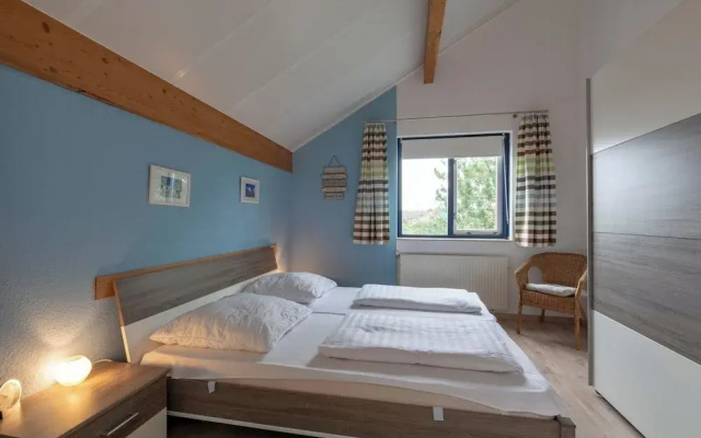 Villa in Julianadorp Near Sandy Beach