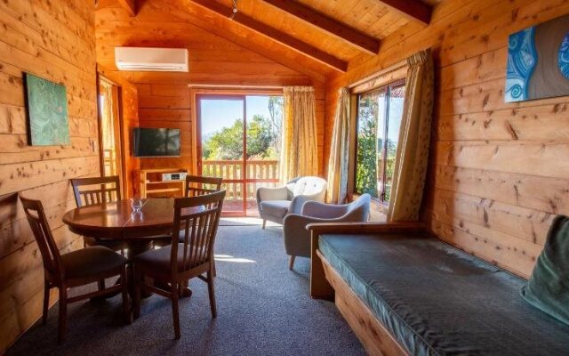 Abel Tasman Ocean View Chalet