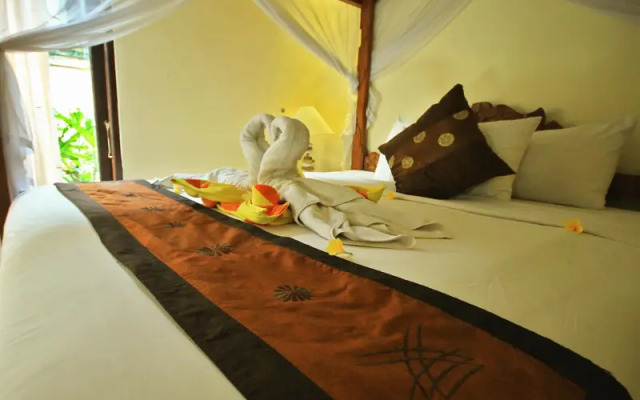 Deta Junjungan Rice Field Villa