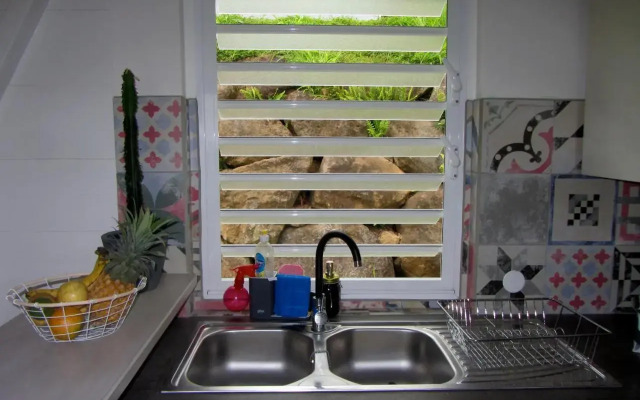 Or bleu-Bungalow volcan Soufriere-Vue sur mer