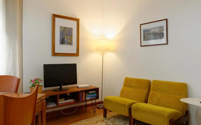 Quiet and Central Apartment