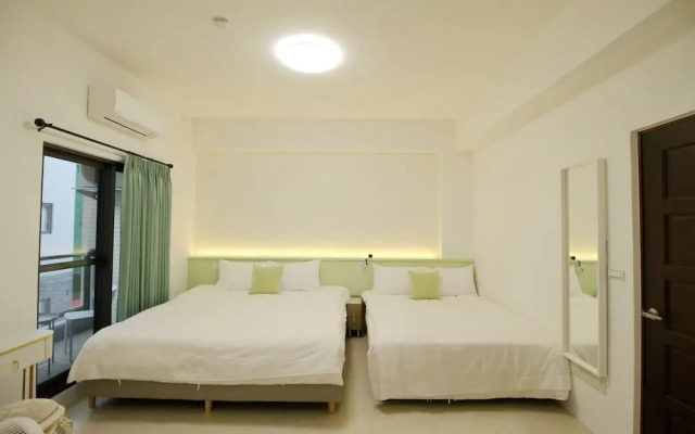 Mooon House