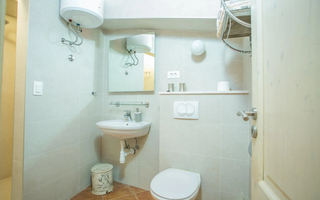 Garden Apartment Hotel