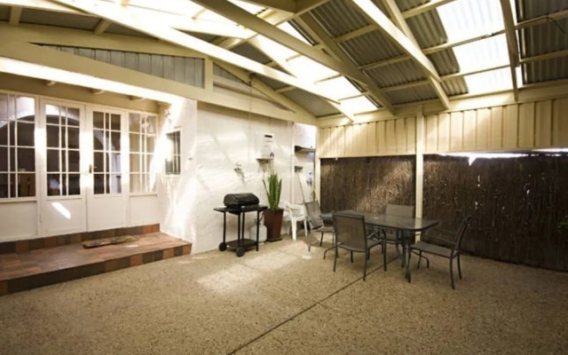 Gordon Street Cottage