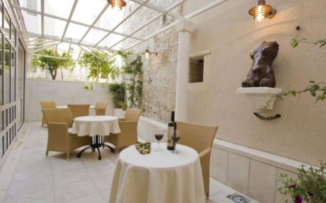 Hotel Croatia