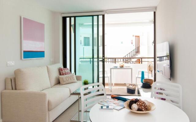 Beachfront Apartment Siesta 21 San Agustin Playa by VillaGranCanaria