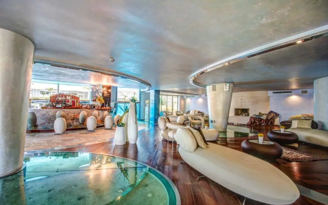 Hotel Waldorf - Premier Resort