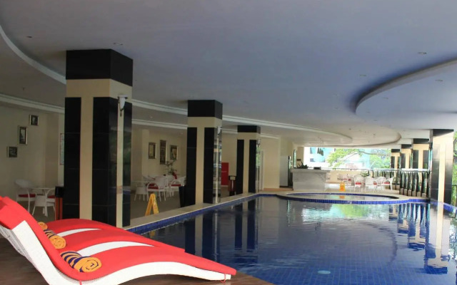Grand Savero Hotel