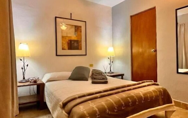 Hotel 305