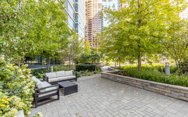 Delsuites North York Hullmark